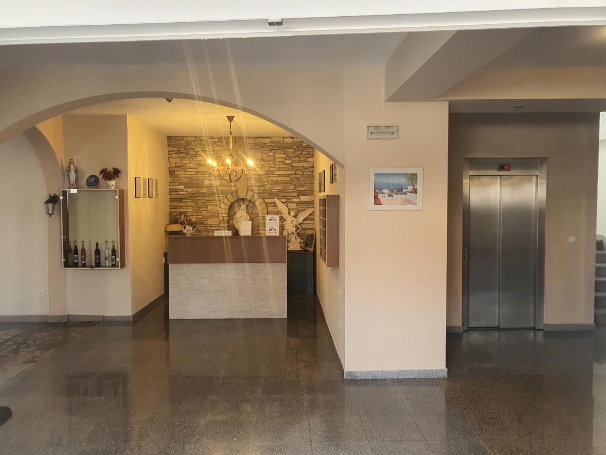 Hotel Barbaric Međugorje 外观 照片