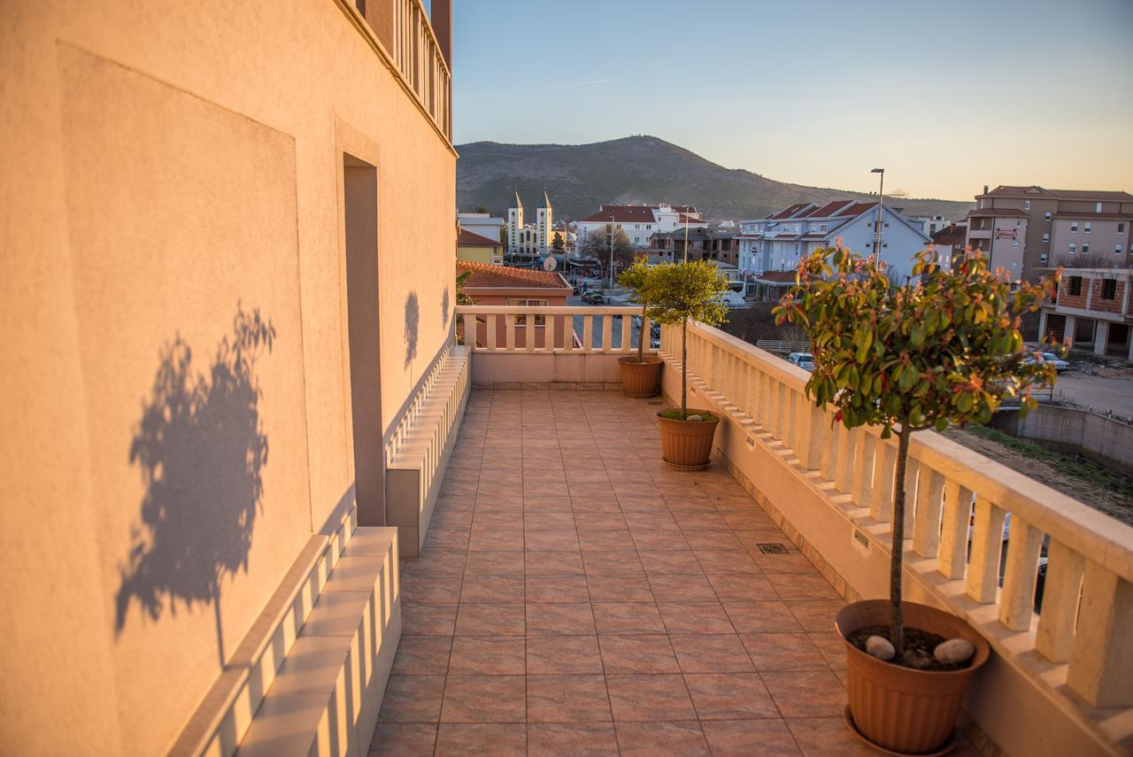 Hotel Barbaric Međugorje 外观 照片